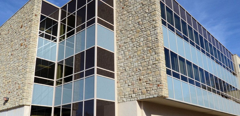professional glazing contractor in kc
