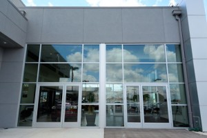 commercial-glass-install-auto-dealership